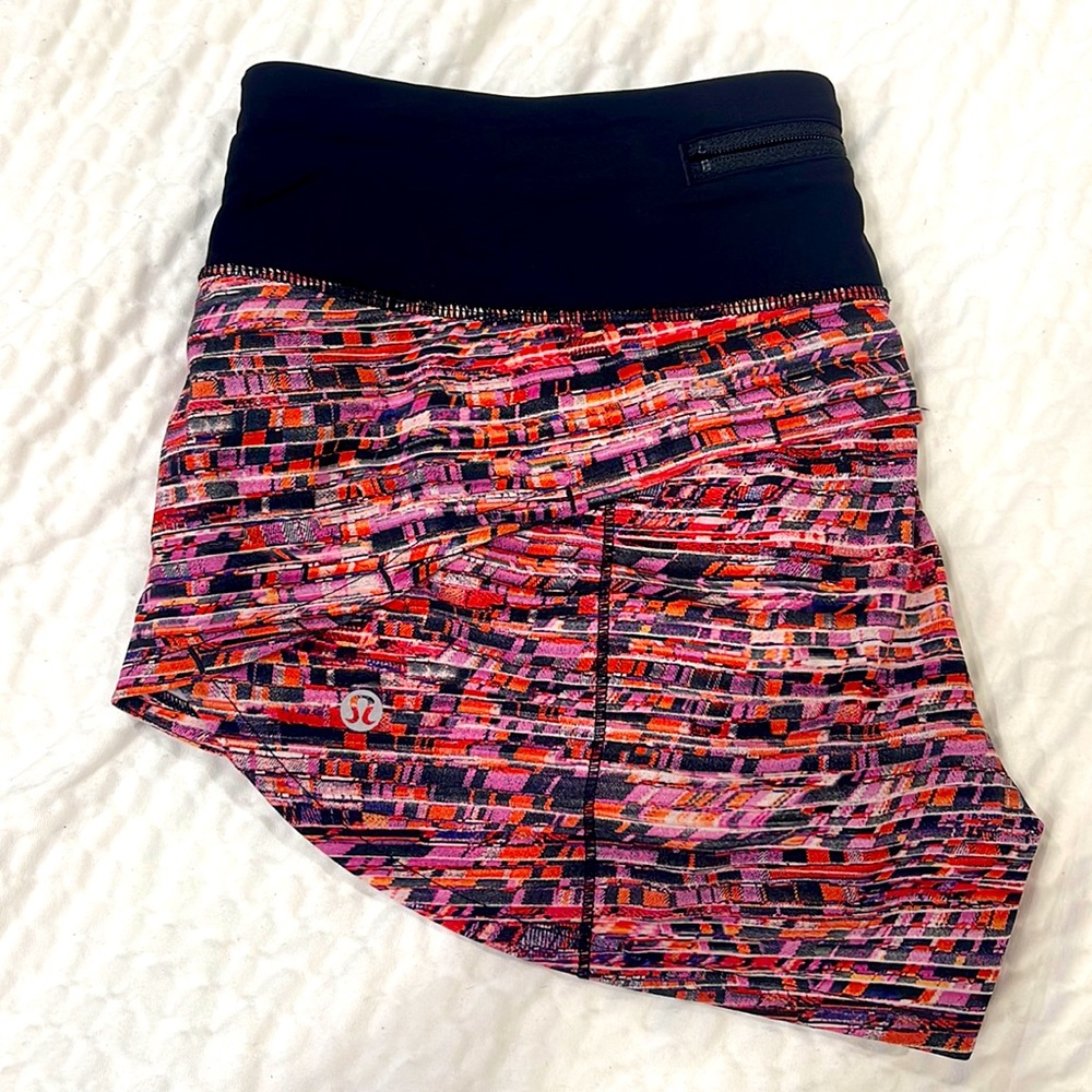 Lululemon Speeds, size 6